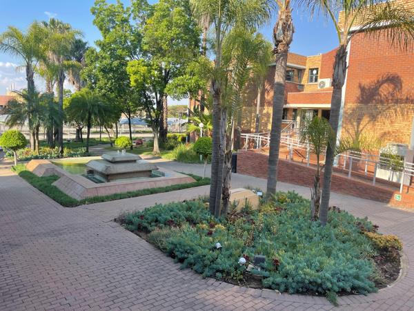 5 141  m² Commercial space