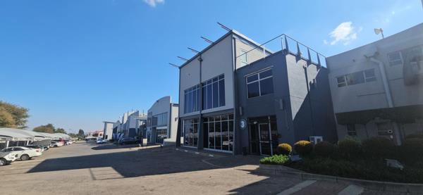 1 318  m² Industrial space