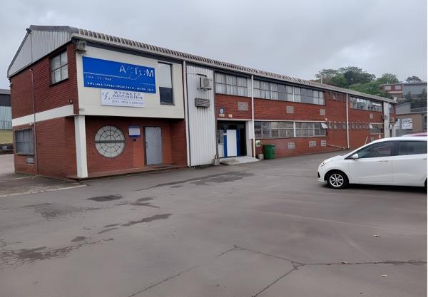 127  m² Industrial space