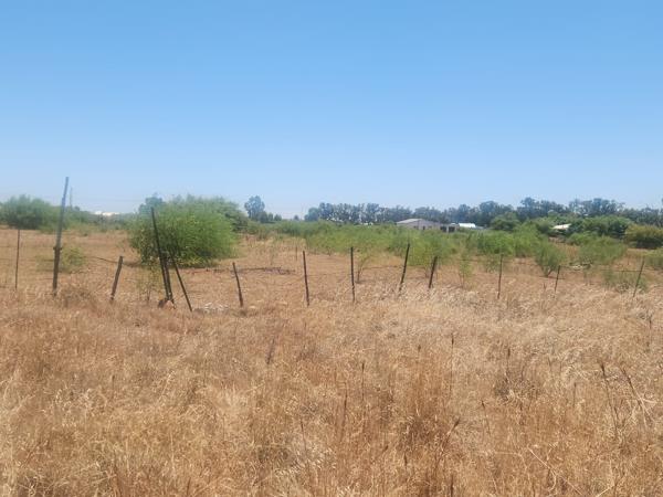 892 m² Land