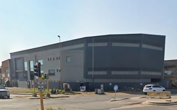 2 200  m² Industrial space