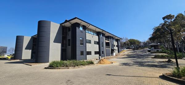 3 949  m² Commercial space