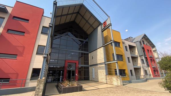 138  m² Commercial space