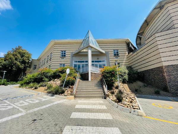 4 550  m² Commercial space