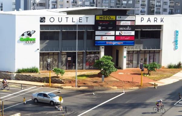 234  m² Commercial space