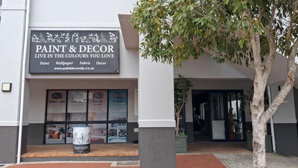 103  m² Retail Space