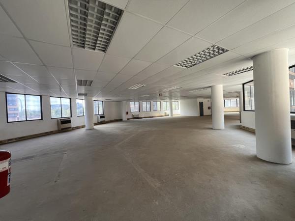 1 041  m² Commercial space
