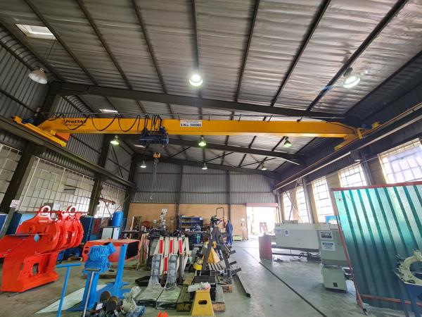 1 120  m² Industrial space