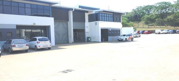 447  m² Commercial space