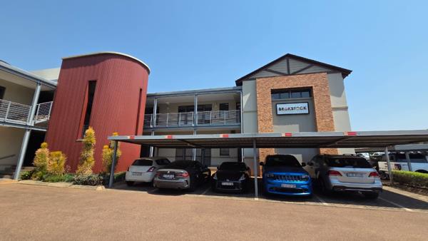 191  m² Commercial space