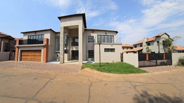 5 Bedroom House