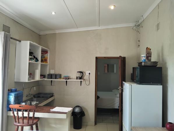 1 Bedroom House