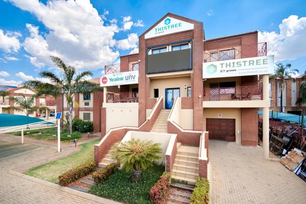 256  m² Office Space