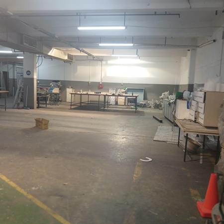 1 000  m² Industrial space