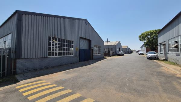 366  m² Industrial space