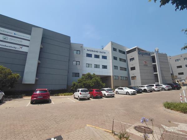 721 m² Commercial space