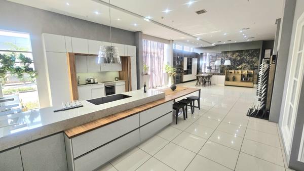 610  m² Commercial space