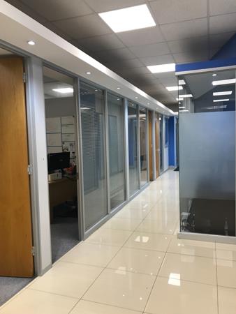 300  m² Office Space