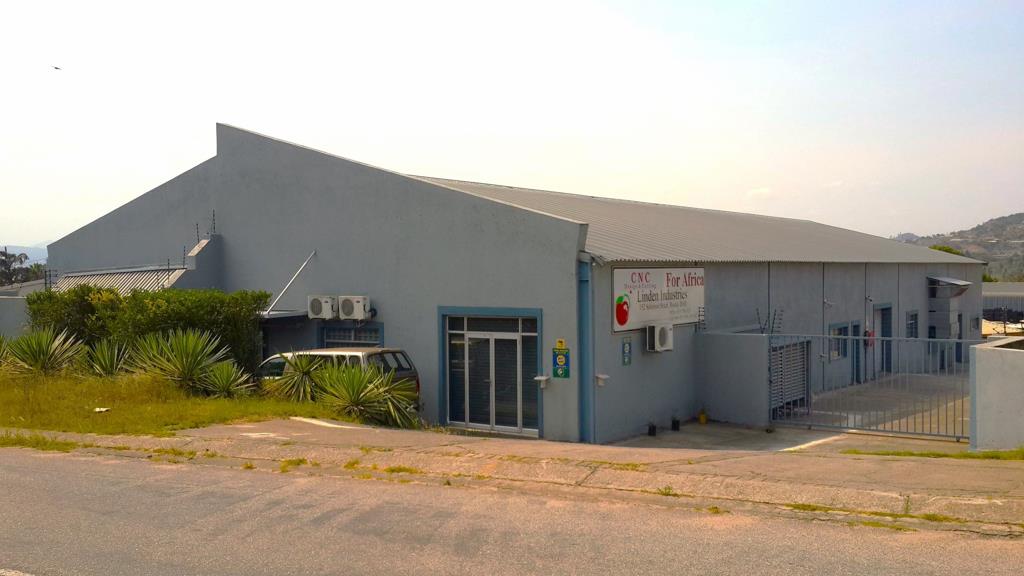 940 m² Industrial space