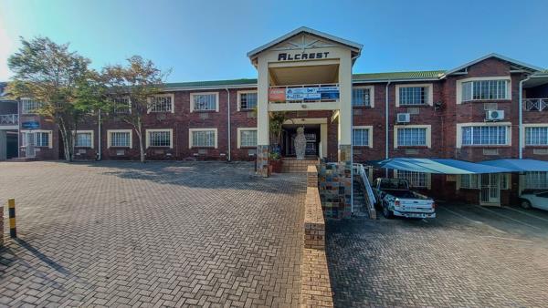 82  m² Commercial space