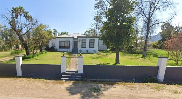 5 Bedroom House