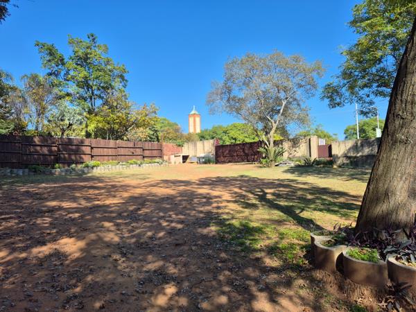 1 009 m² Land