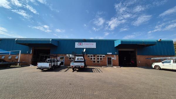 1 037  m² Industrial space