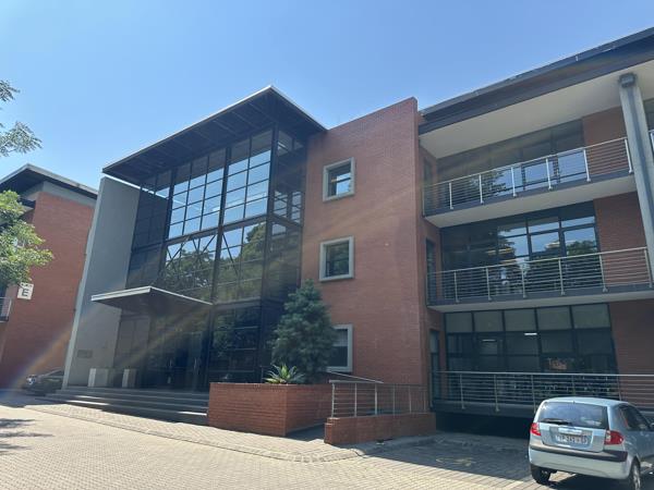 222  m² Commercial space