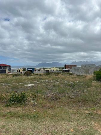 363 m² Land