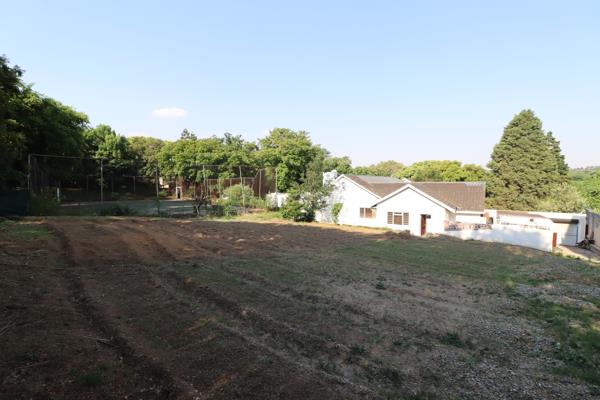 4 633 m² Land