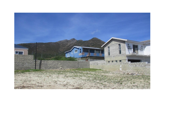 350 m² Land