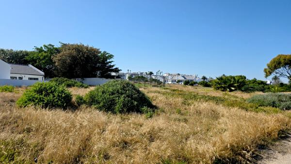 453 m² Land