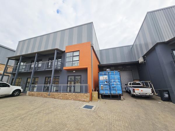 692  m² Industrial space