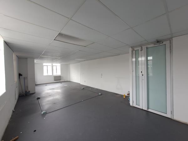 88  m² Commercial space