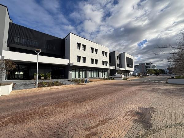 91  m² Commercial space