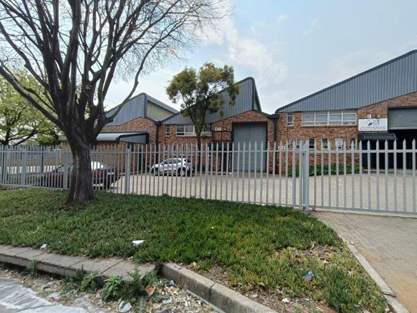 398  m² Industrial space