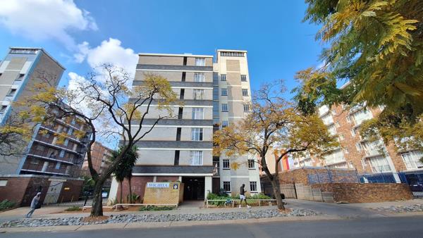 2.5 Bedroom Flat