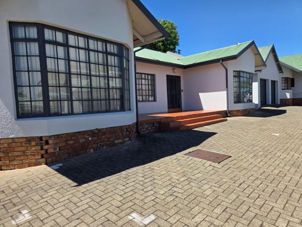 159  m² Office Space