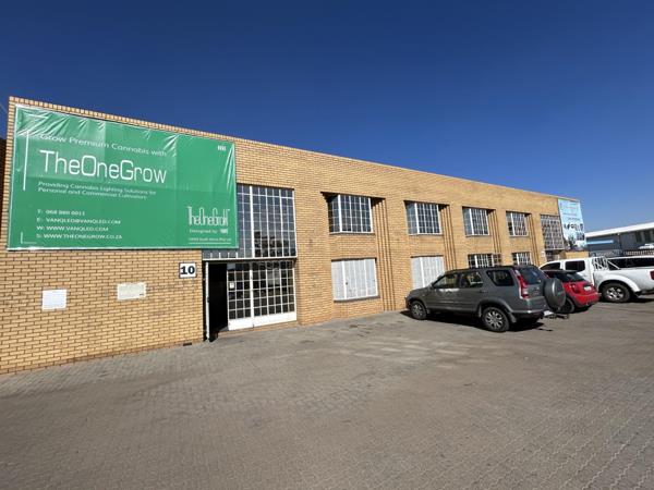 448  m² Industrial space