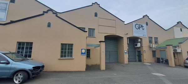 283  m² Industrial space