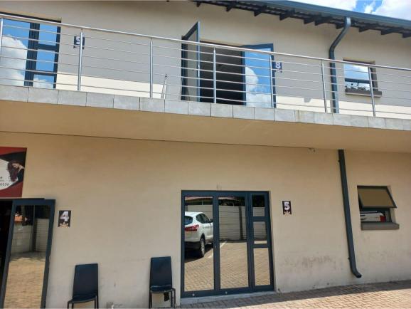 70  m² Commercial space