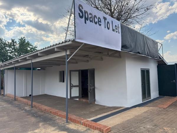 55  m² Commercial space