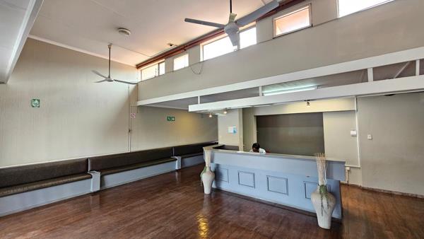 493  m² Commercial space