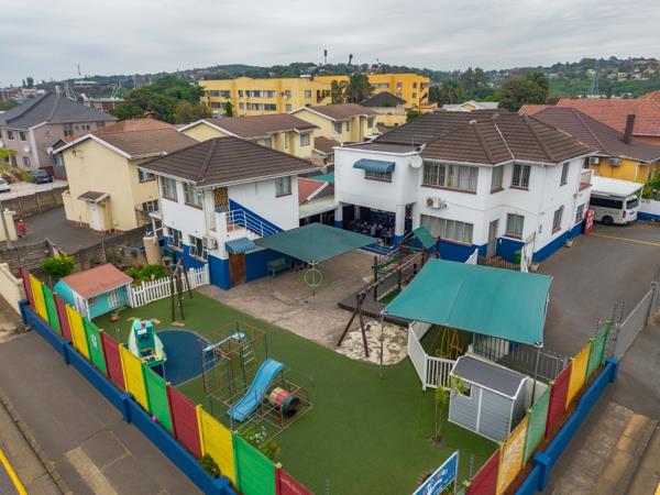 8 Bedroom House