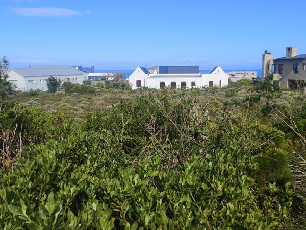 1 338 m² Land