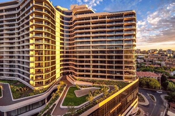 302  m² Retail Space