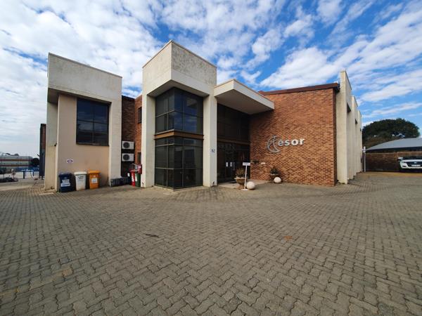 1 290  m² Commercial space