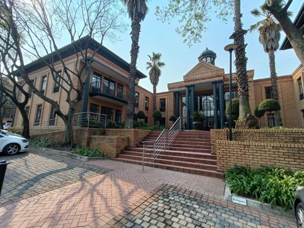 349  m² Commercial space