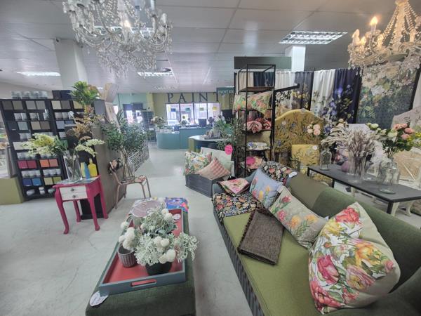 193  m² Retail Space