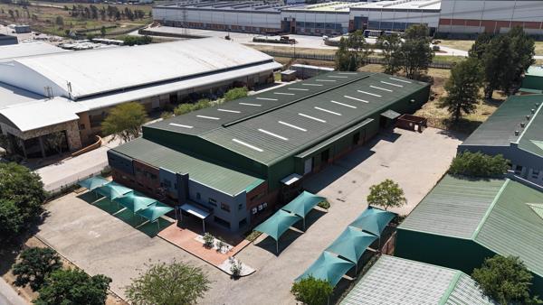 3 645  m² Industrial space